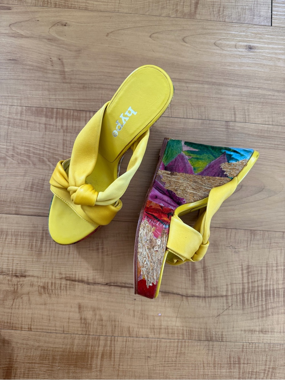 Brand New Unique Vintage Soft Lambskin Yellow Knotted Slide Wedge Sandals